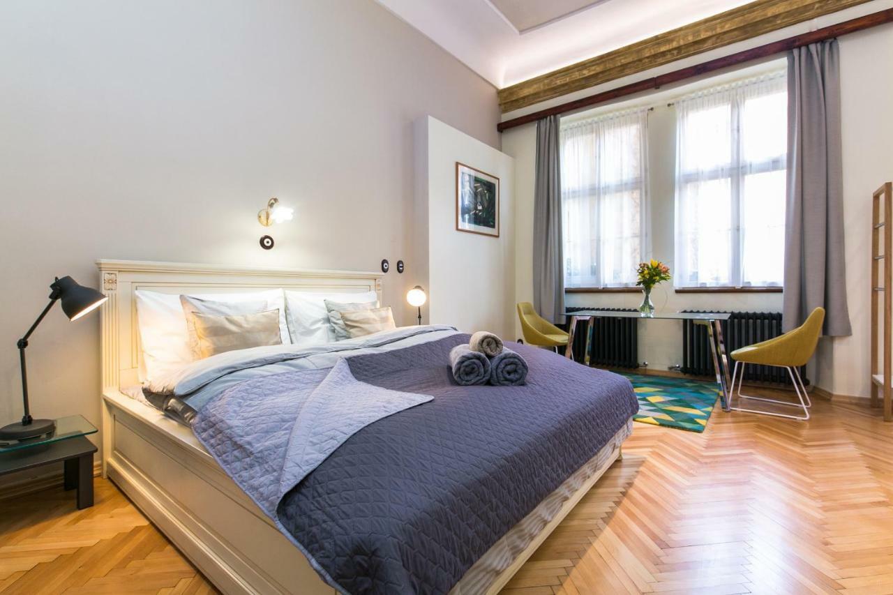 Apartment Nebovidy I - Historic Centre - Terrace - Air Conditioning Prag Exterior foto