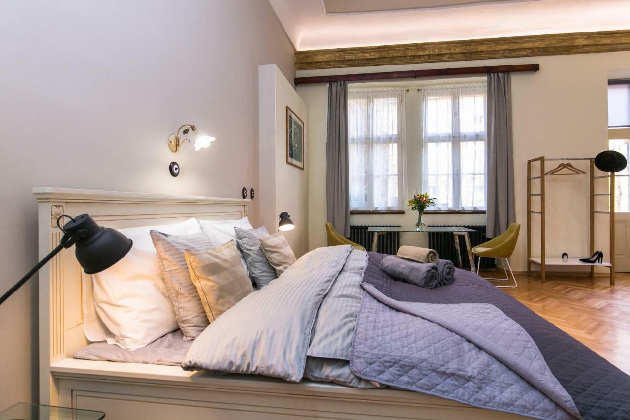 Apartment Nebovidy I - Historic Centre - Terrace - Air Conditioning Prag Exterior foto