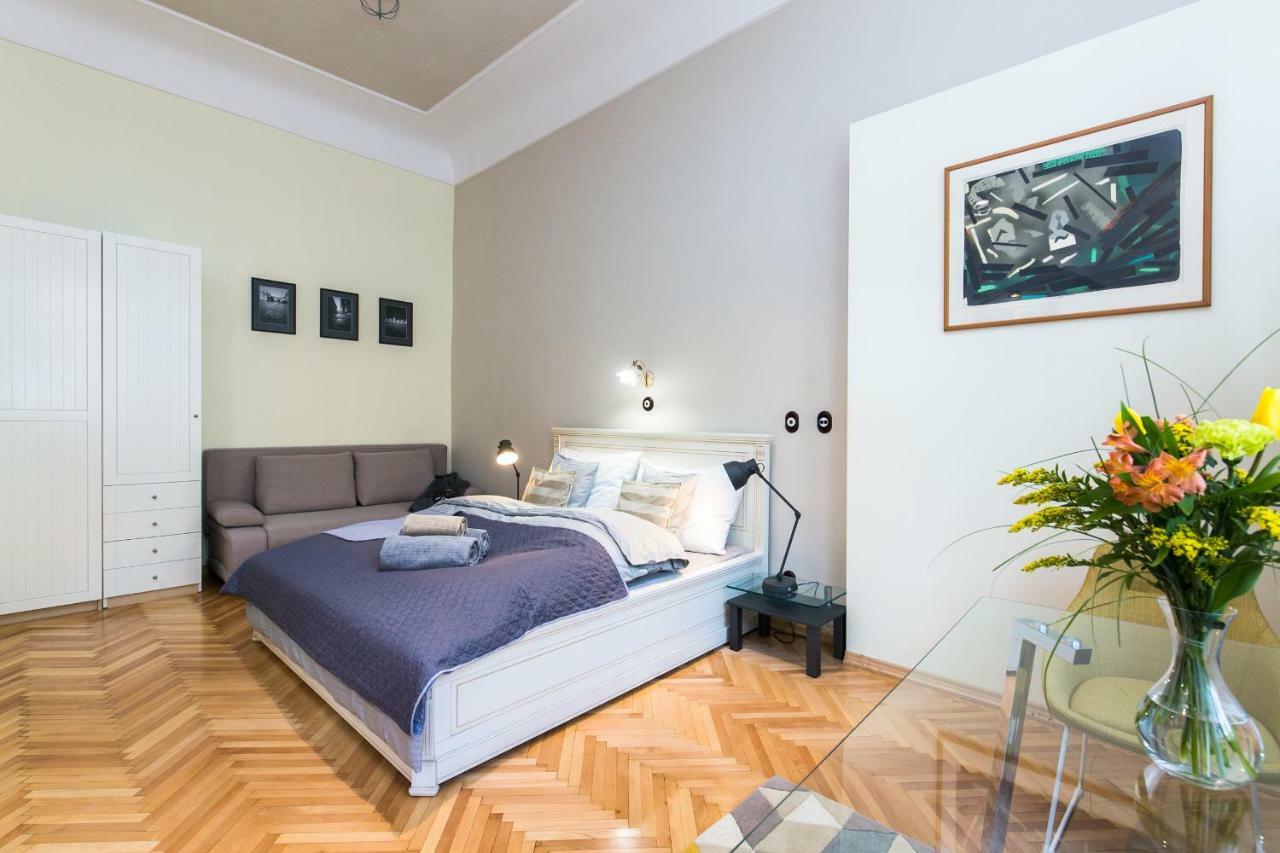 Apartment Nebovidy I - Historic Centre - Terrace - Air Conditioning Prag Exterior foto